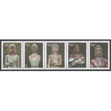 C-3630/34  (Tira com 5 Selos) - As Bonecas da Mestra Dona Izabel Mendes - Ano 2016 - Novo